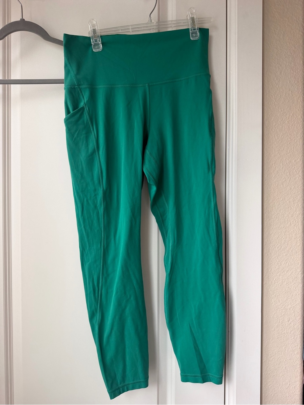 Women's LuluLemon Green Align Leggings with Side Pocket